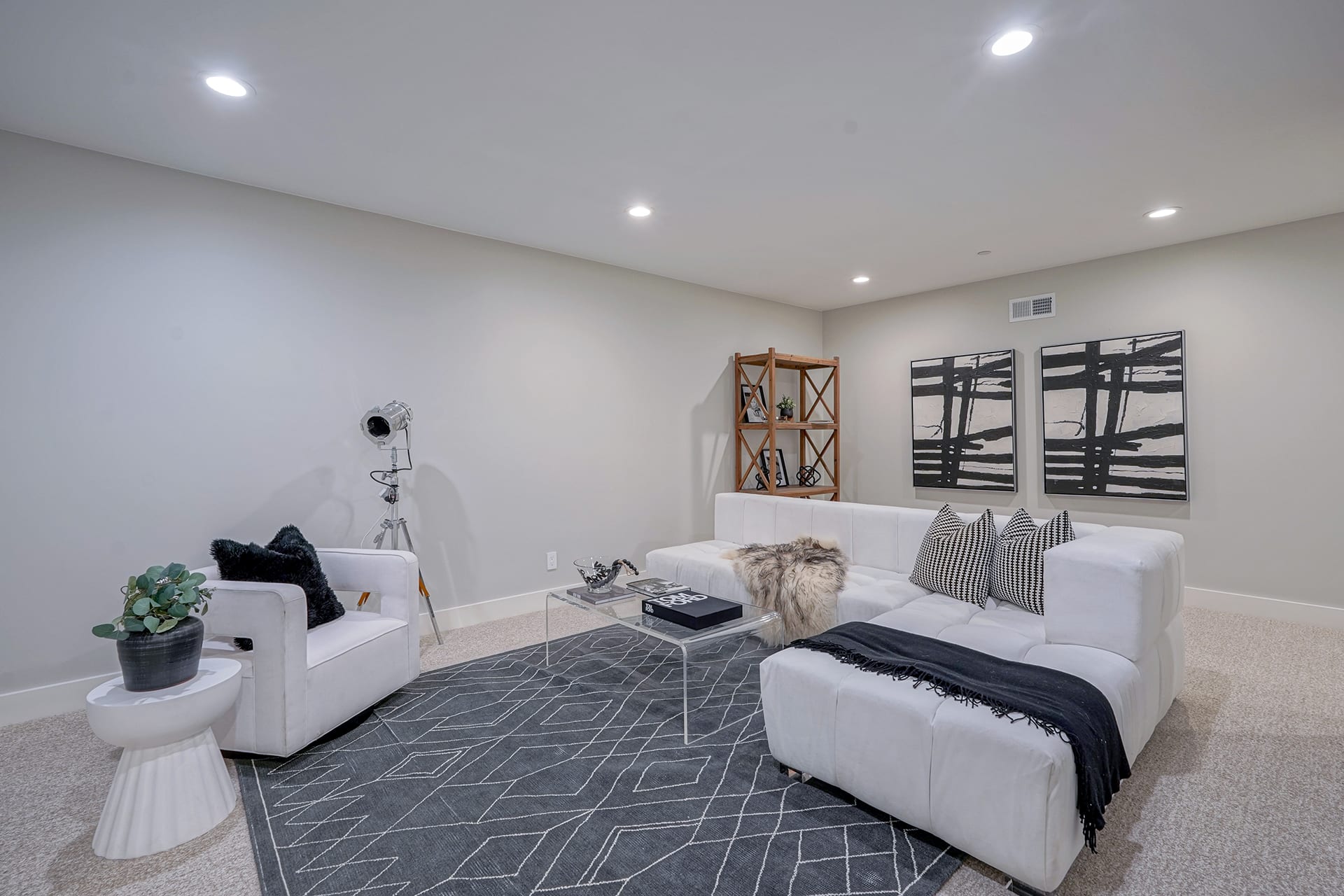Modern Carmel Gem - 25498 Hatton Rd