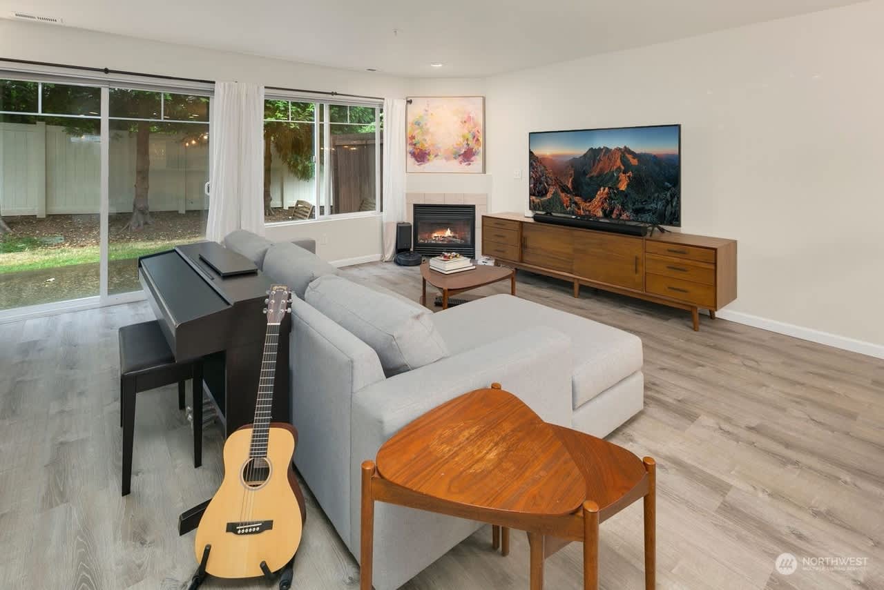 15414 35th Ave W #11