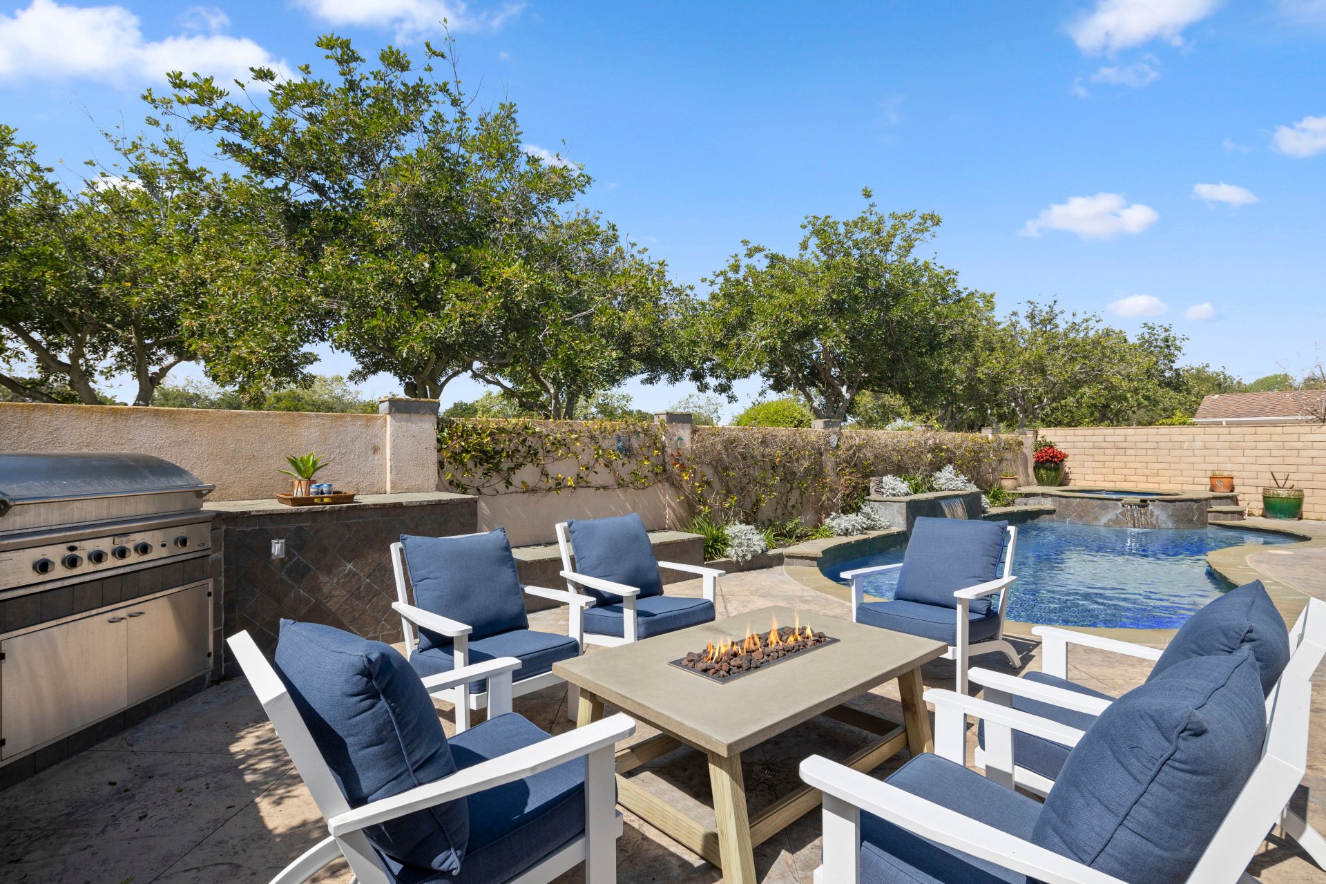2709 Starbird Dr