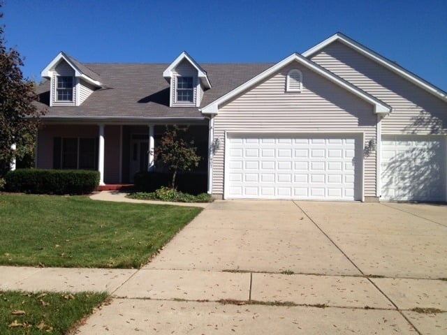 607 Prairieview Pkwy