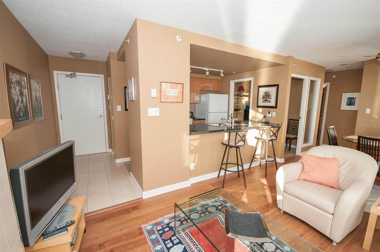 2201-1077 Marinaside Crescent, Vancouver