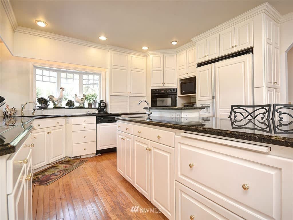 20333 208th Ave SE