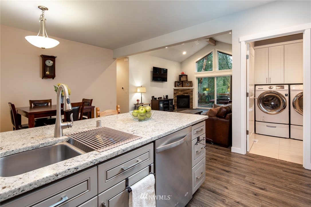 8149 Skeena Wy