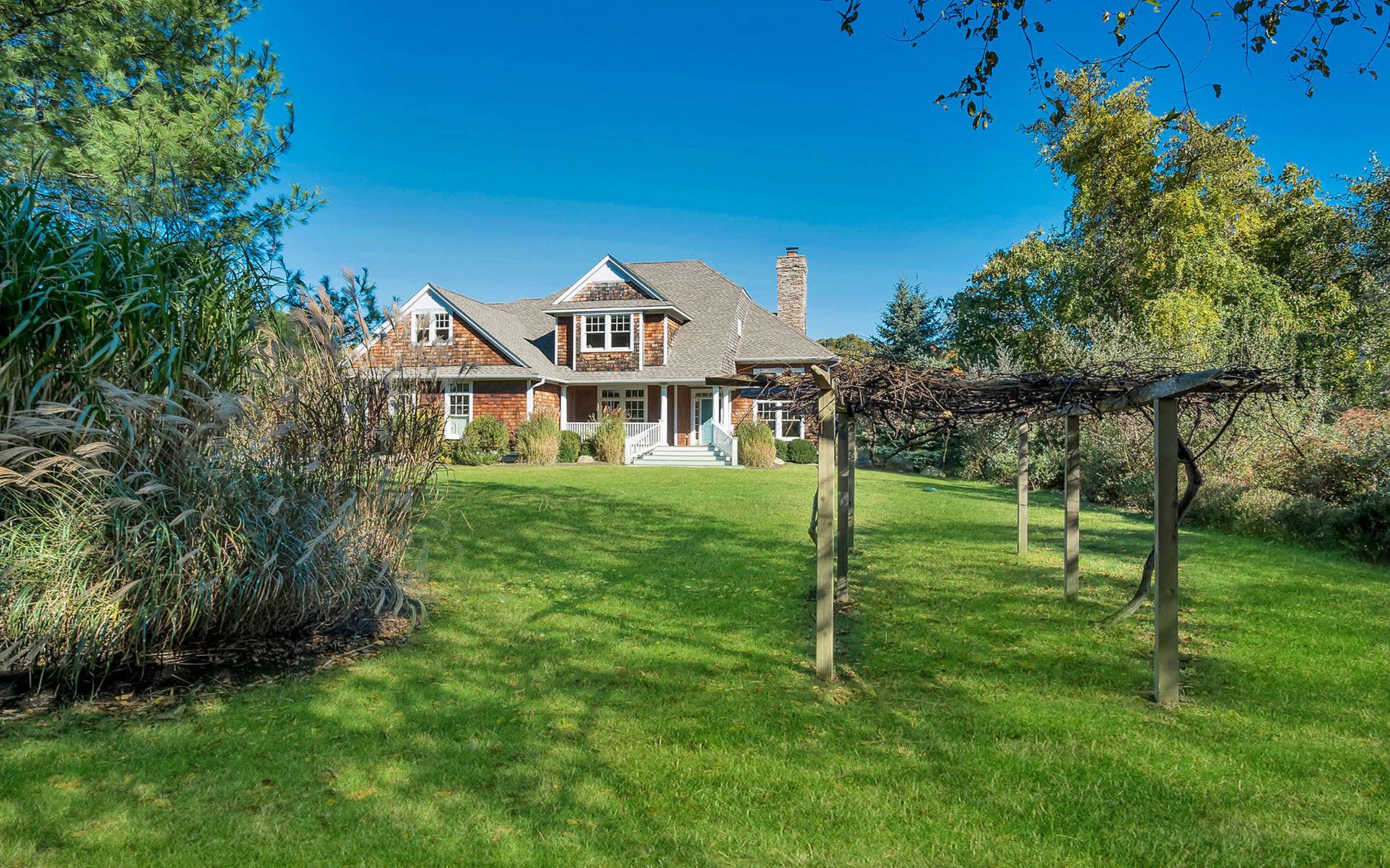 270 Ferry Rd