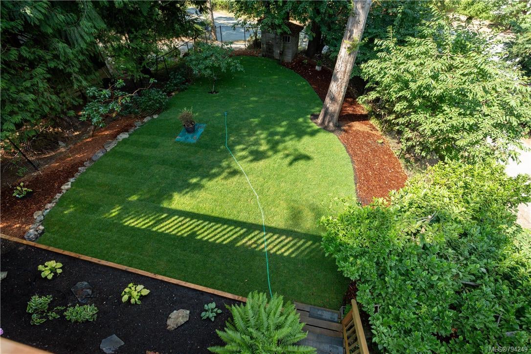 1770 Thrush Rd, Shawnigan Lake