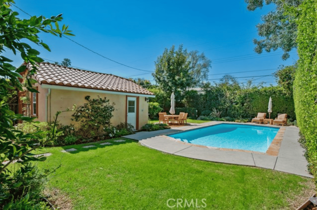 4539 Tobias Ave
