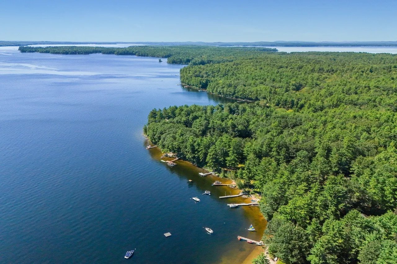 From Sebago to Moosehead: Scenic Lake Houses Across Maine