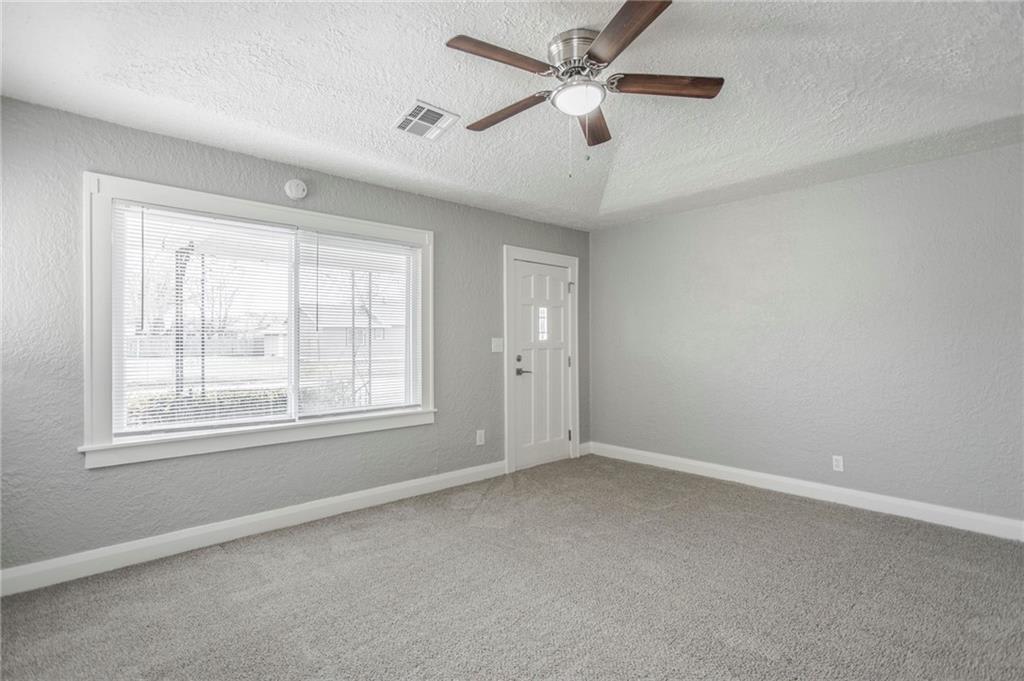 738 N Chapman Ave.