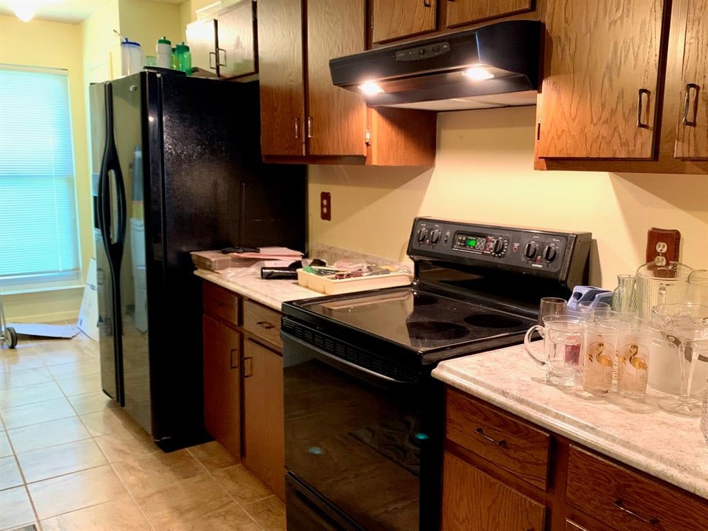 16211 La Gloria Dr