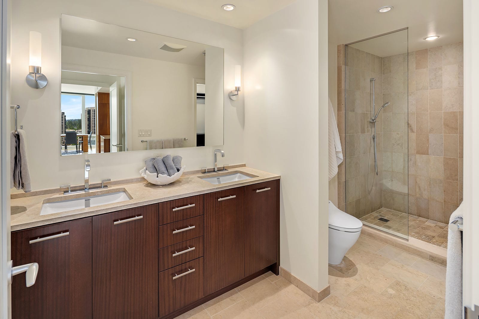 500 106th Avenue NE, Unit 2005