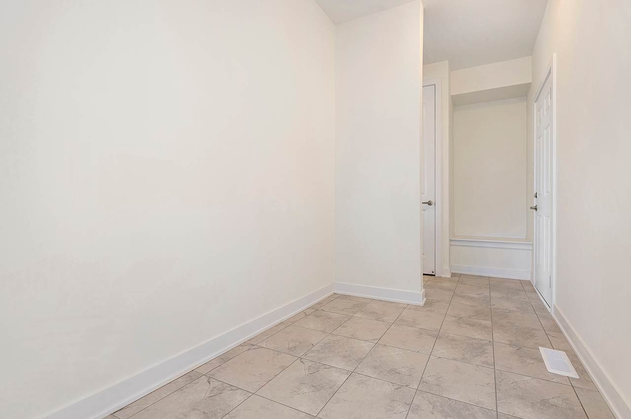 194 Aviron Cres