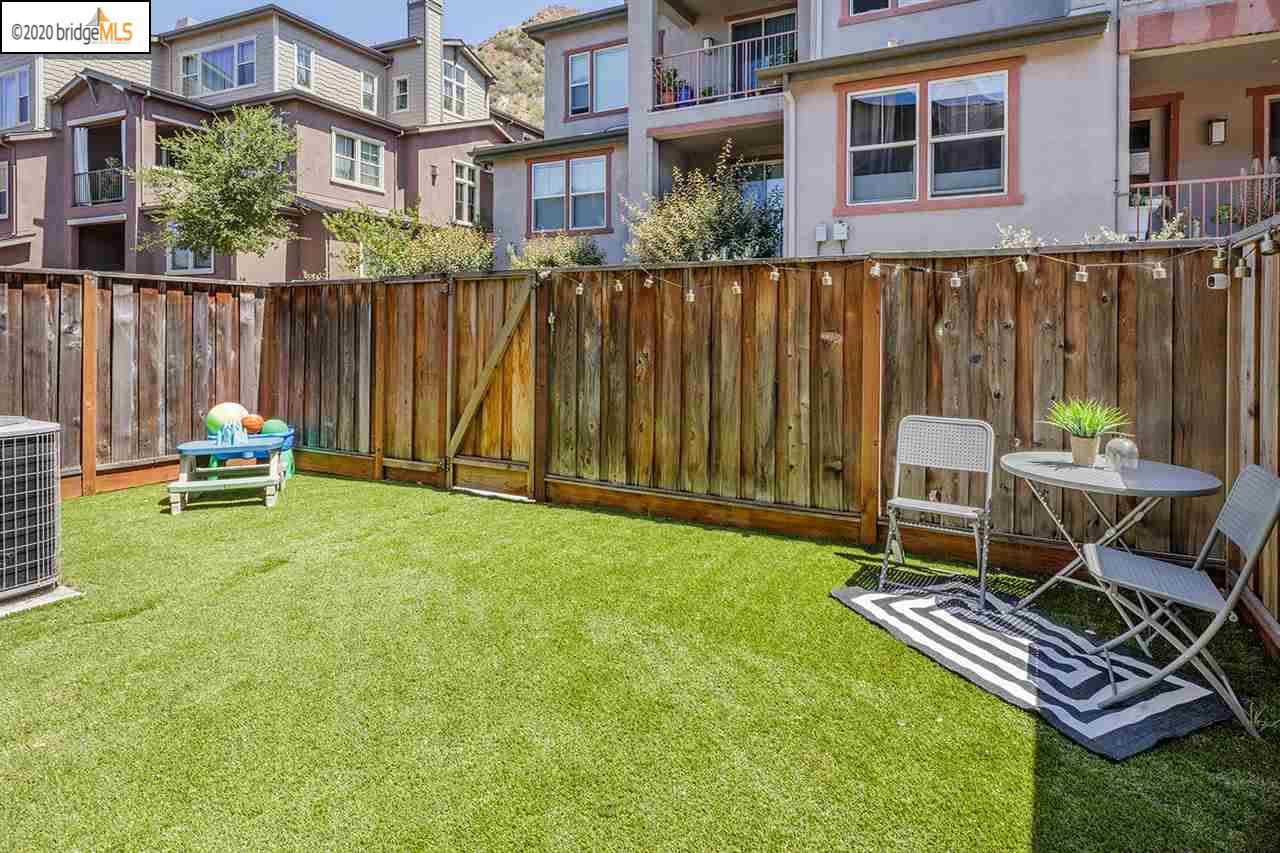 6276 Rocky Point Ct Oakland, CA, 94605