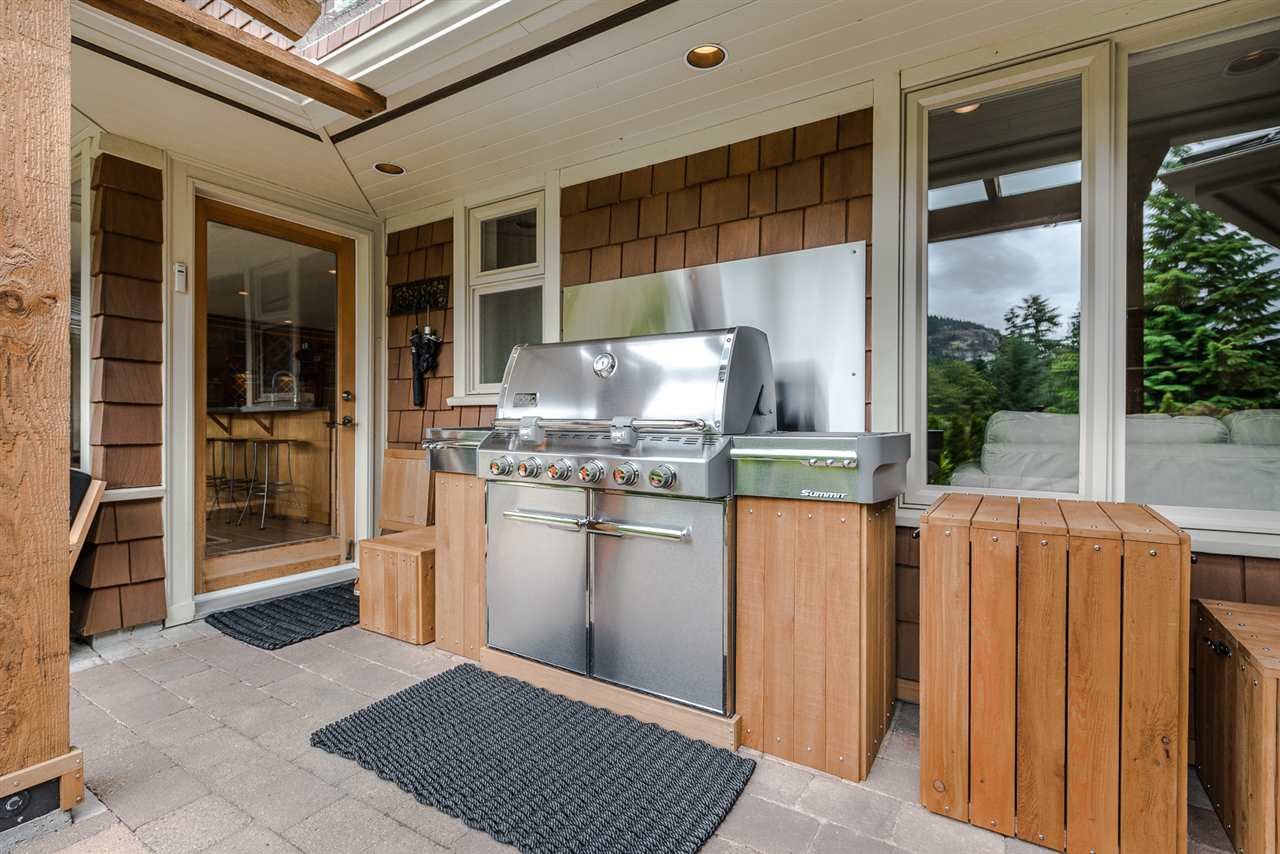 5520 Marine Dr