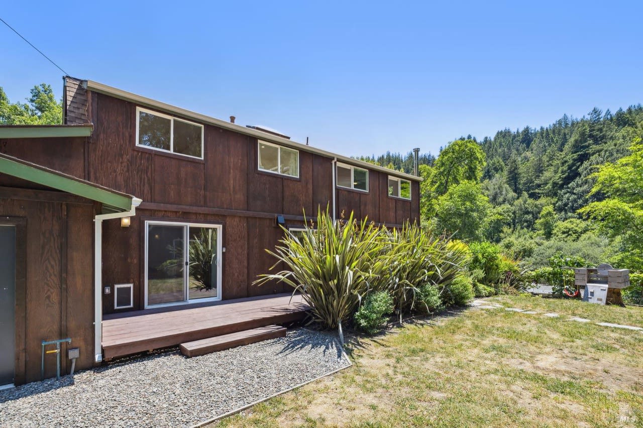 705 Austin Creek Rd