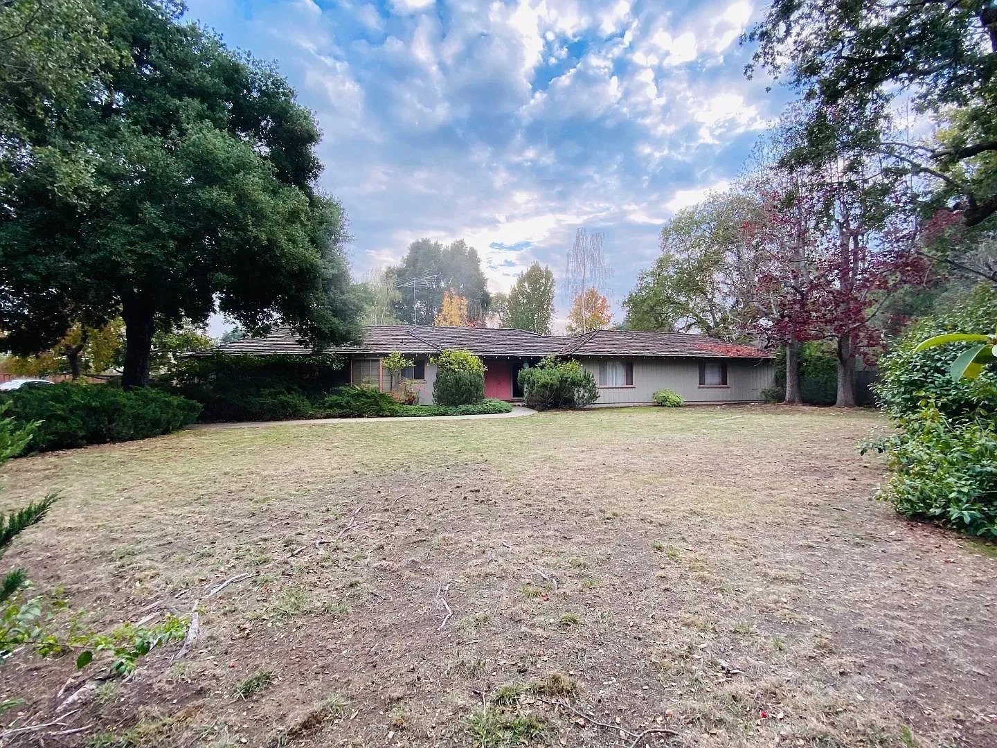 68 Elena Ave