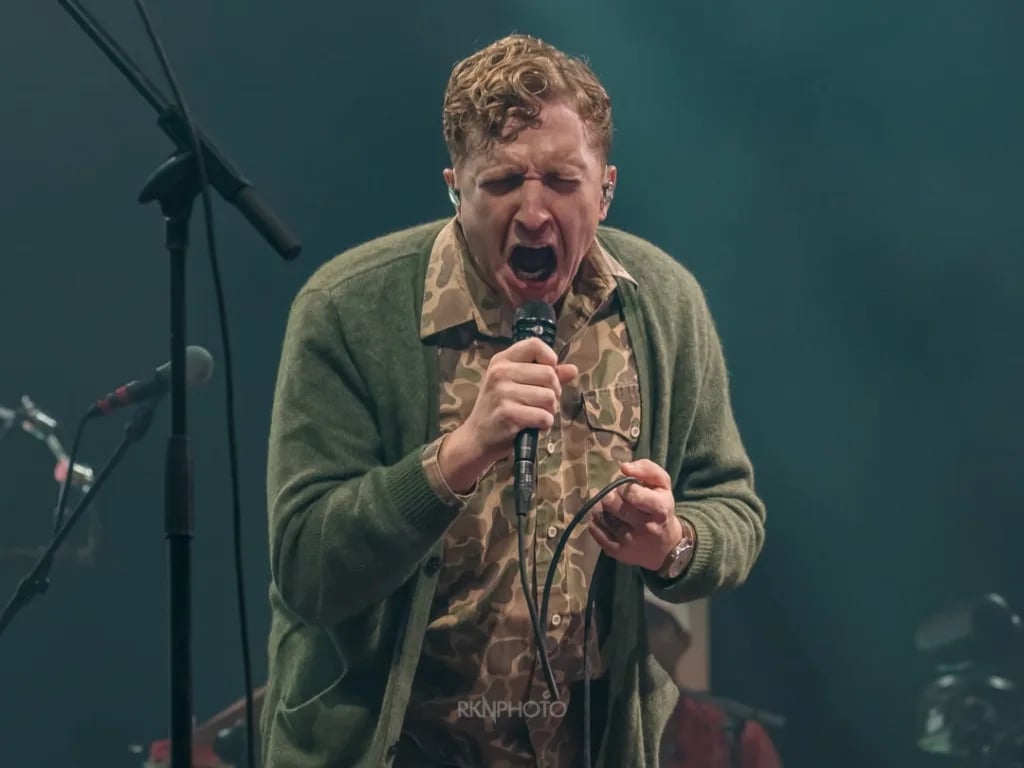 Tyler Childers brings a grounded sound and viral sensations to his latest sold-out St. Louis stop