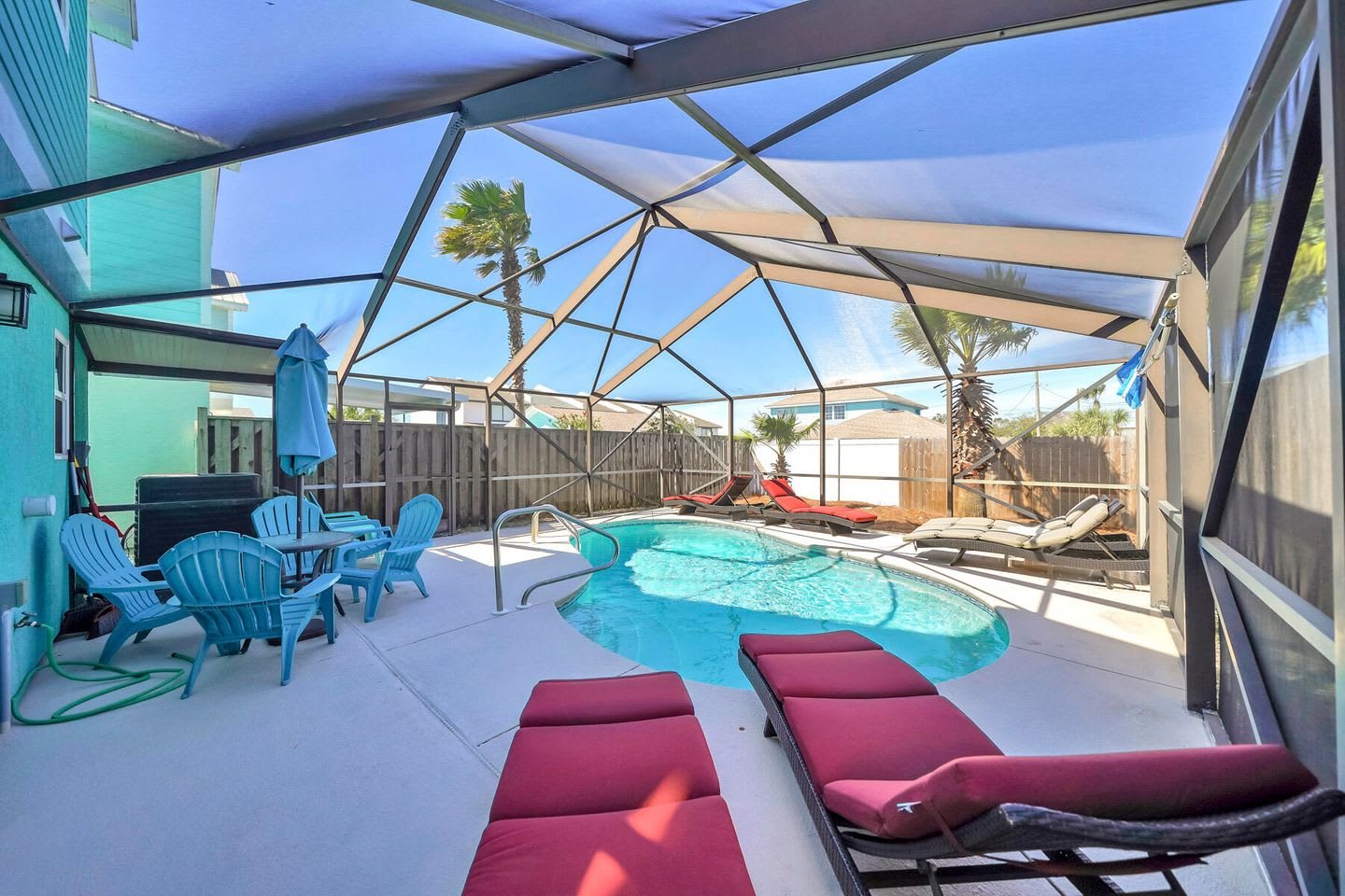 125 Rose Ln