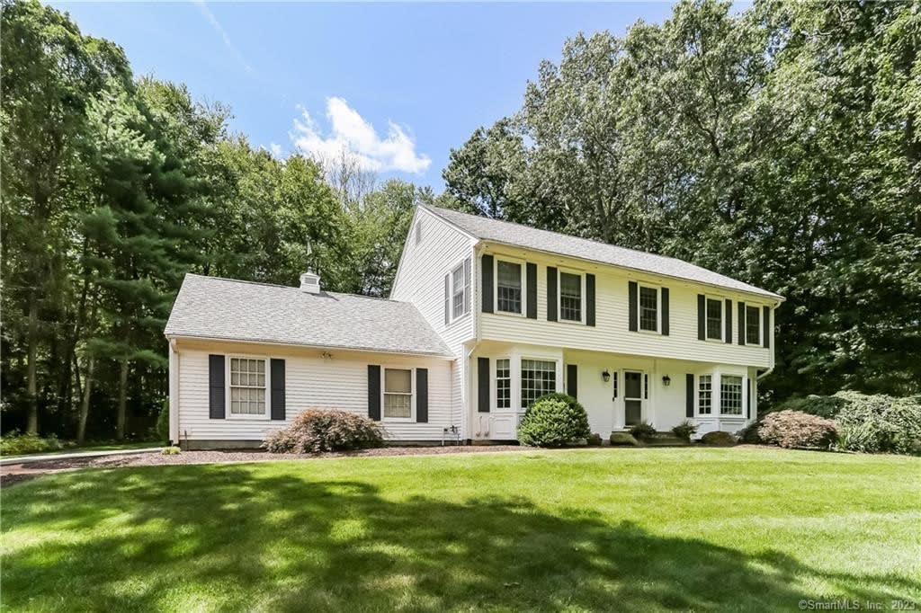 15 COLD SPRING RD, AVON CT 06001