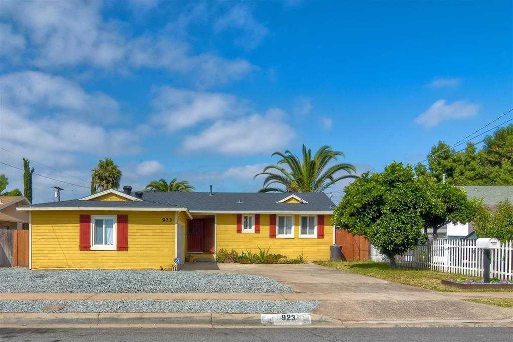 923 Camellia St.