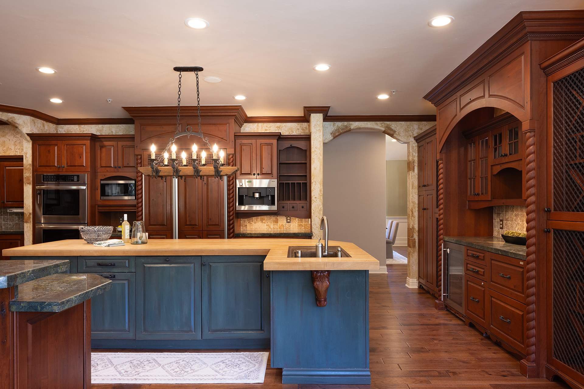 Stunning Equestrian Estate - 6 Sleepy Hollow Dr