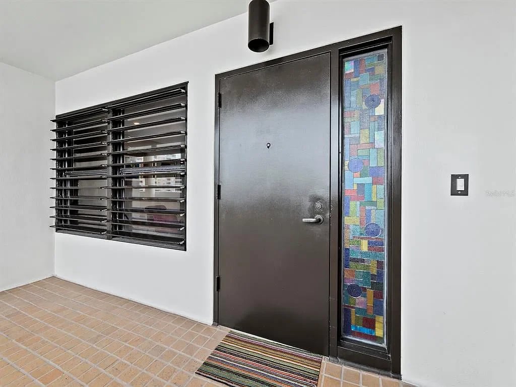 1255 N Gulfstream Ave APT 905
