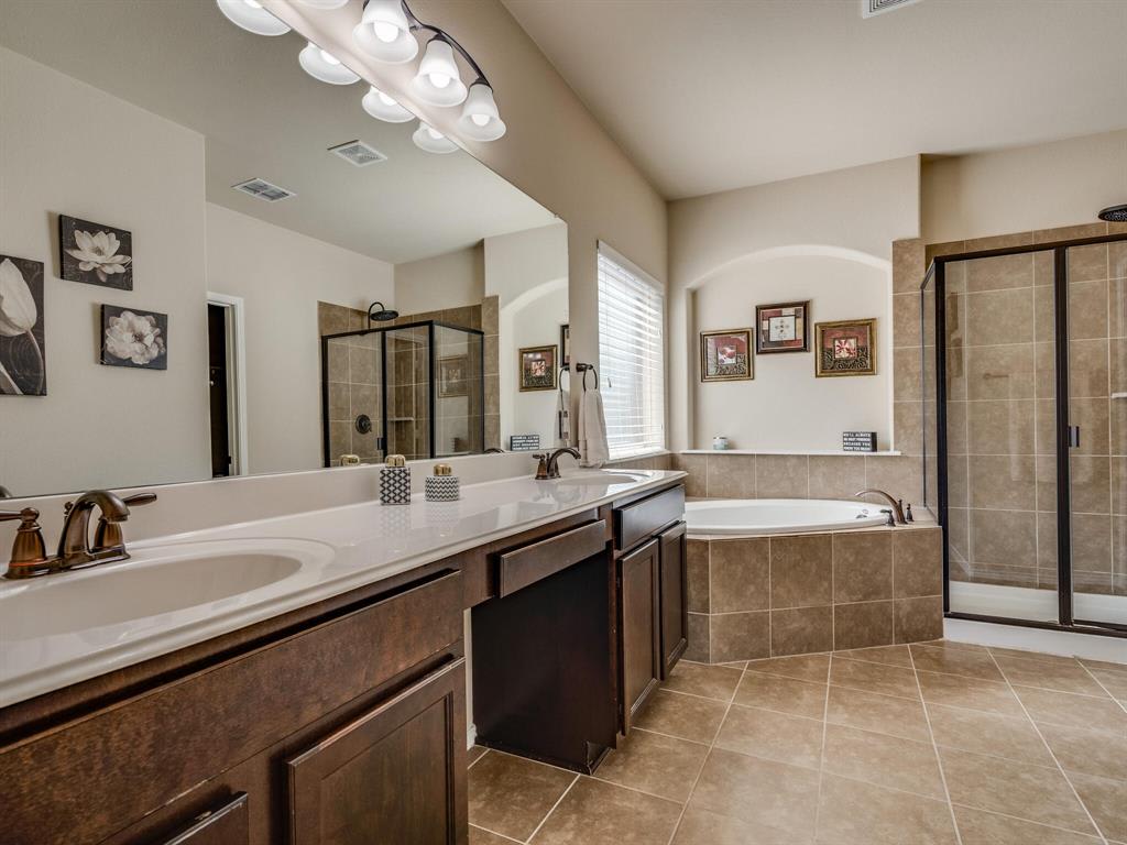 2509 Whispering Pines Drive