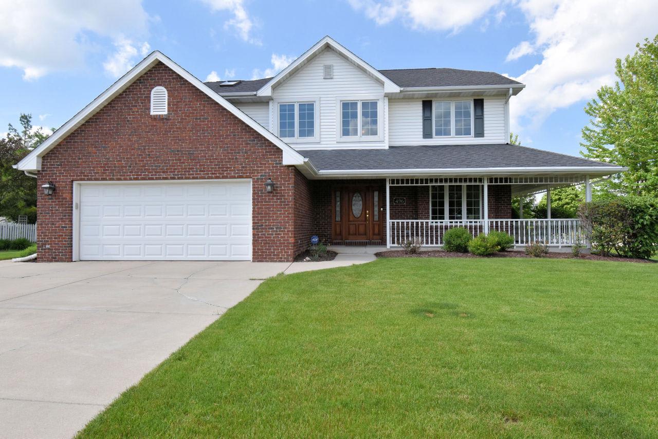 496 Deerwood Ct