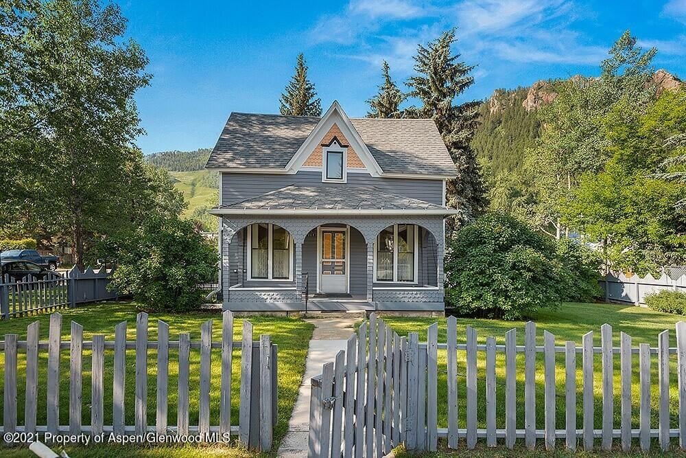 205 W Main Street