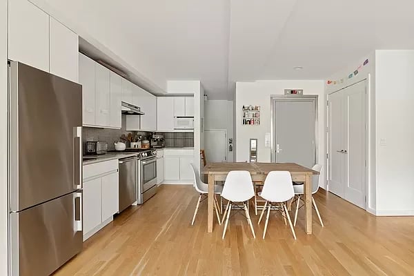 195 Hawthorne Street Unit: 1N