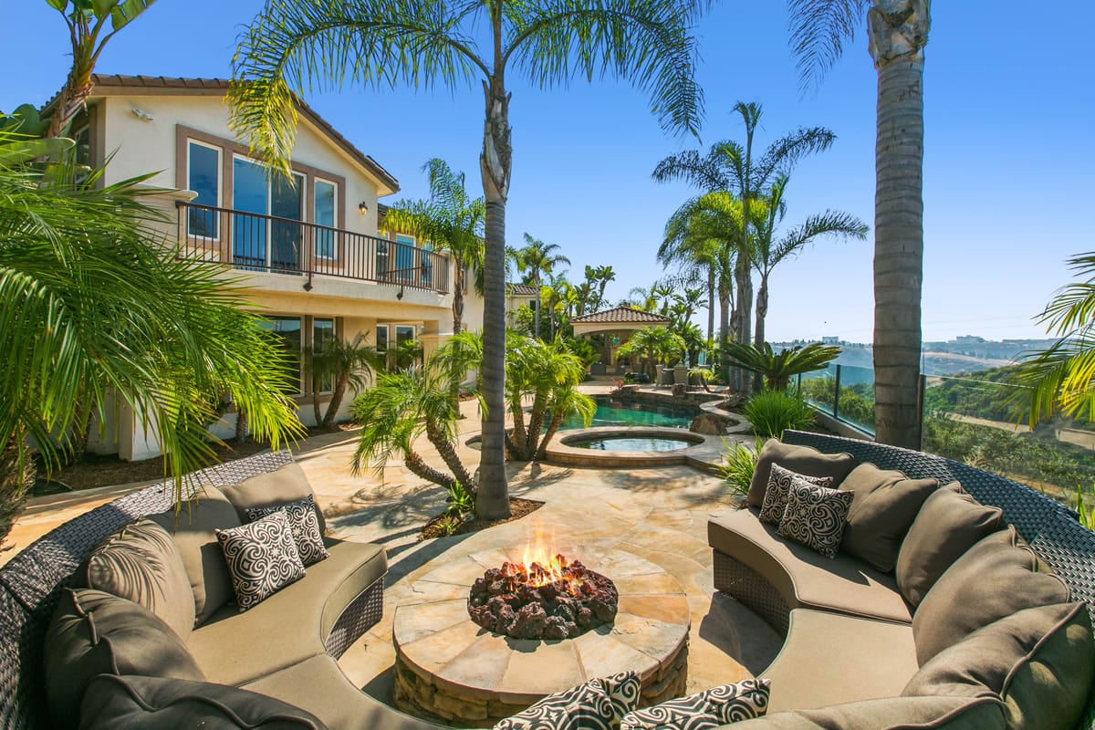 5255 Raven Hill Point