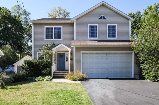 31 Ashwood Ave