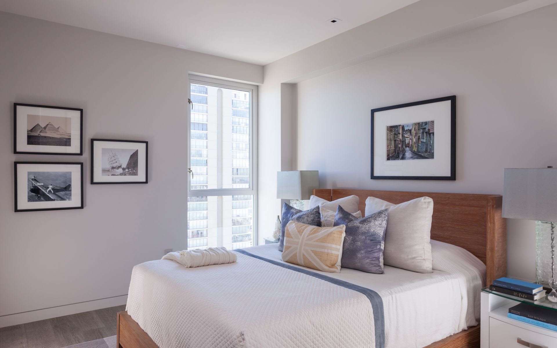 Panoramic Views at 1070 Green