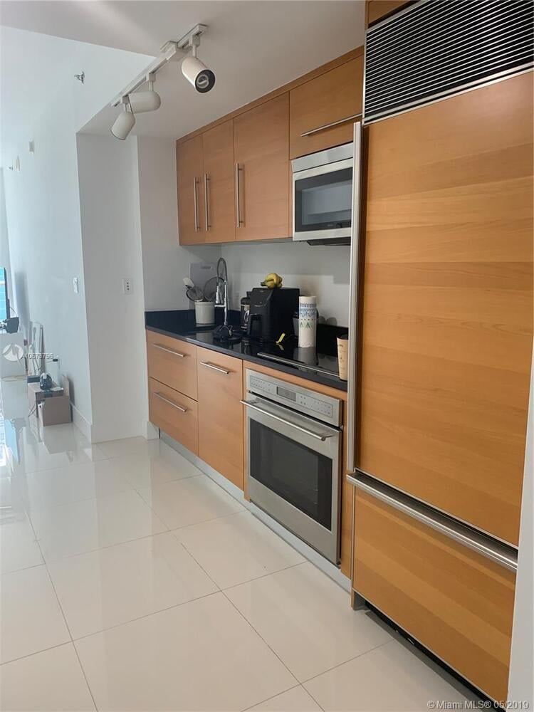 475 Brickell Ave, #1710