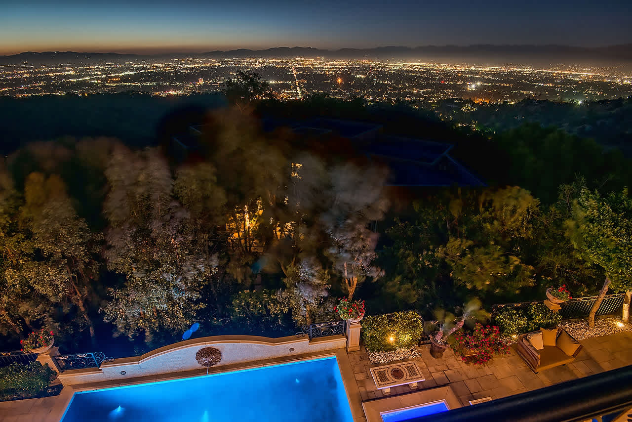 13319 Mulholland Drive