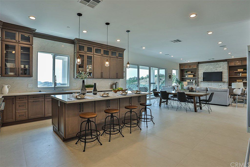 44456 La Cruz Dr