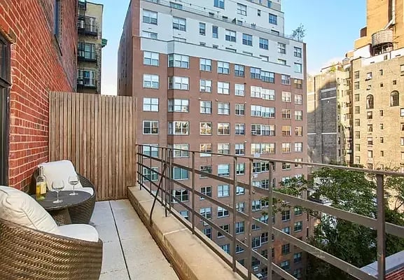 737 Park Ave APT 10F