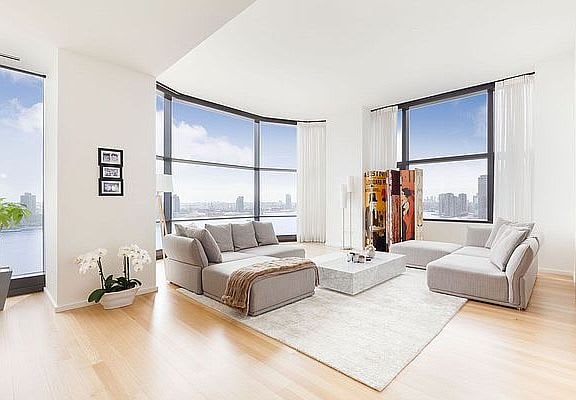 50 United Nations Plaza Unit: 20A