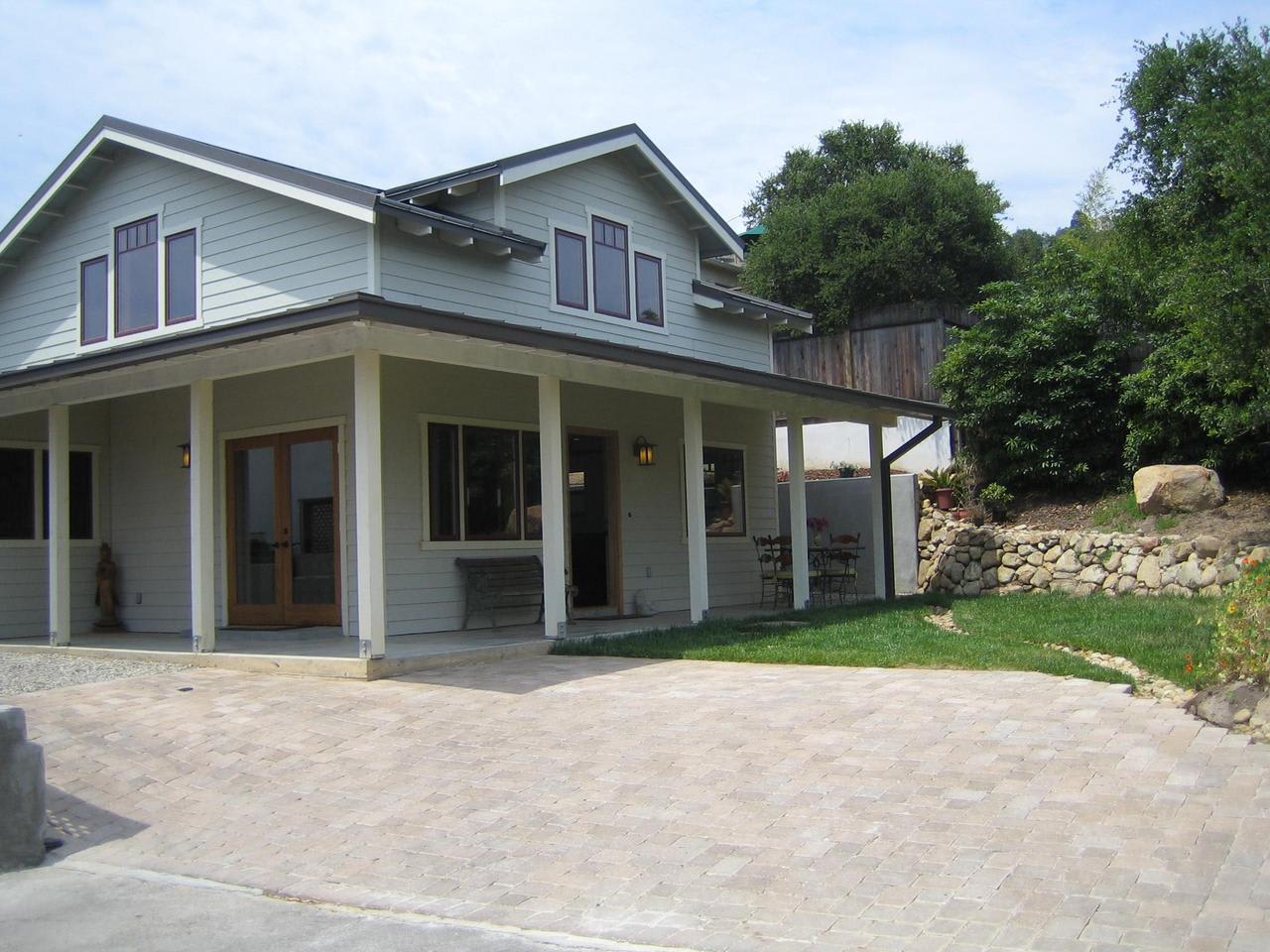 824 N Voluntario St