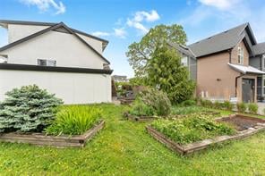 865 Kindersley Rd