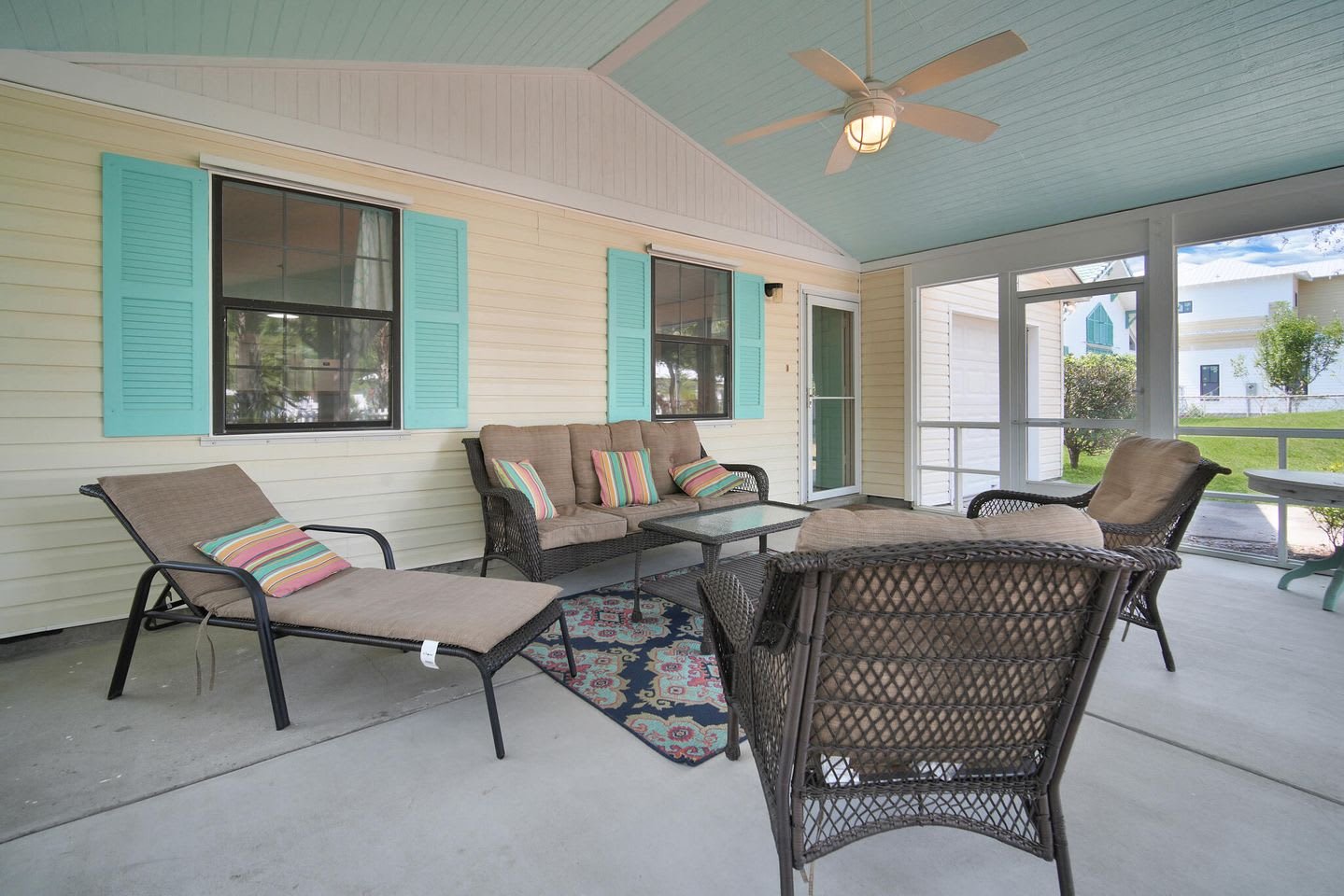 465 Seacrest Dr