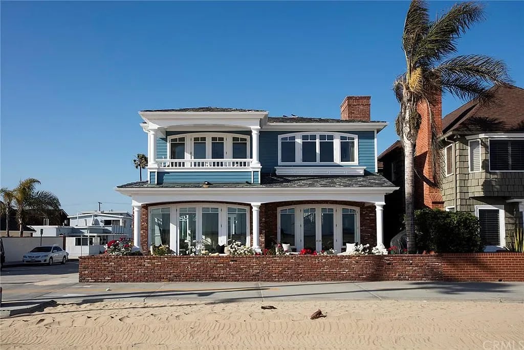 1036 W Oceanfront