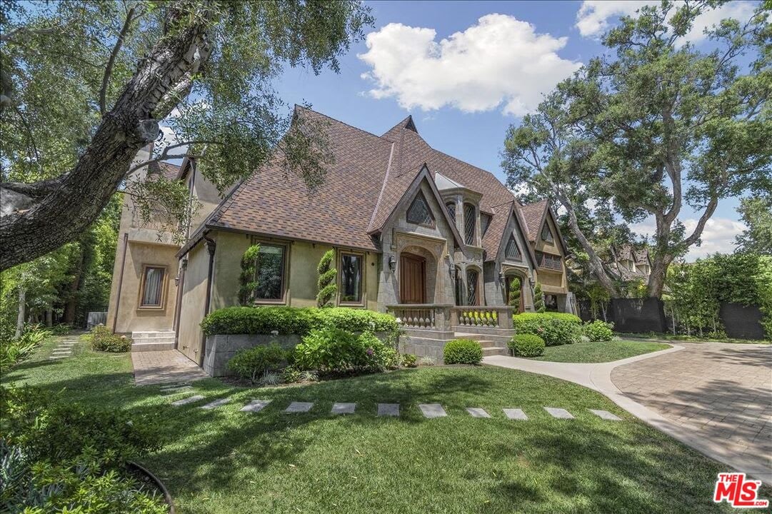 Pristine Villa