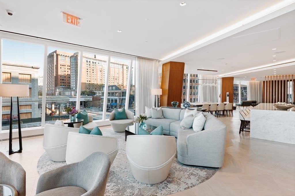 150 Seaport Boulevard #17B