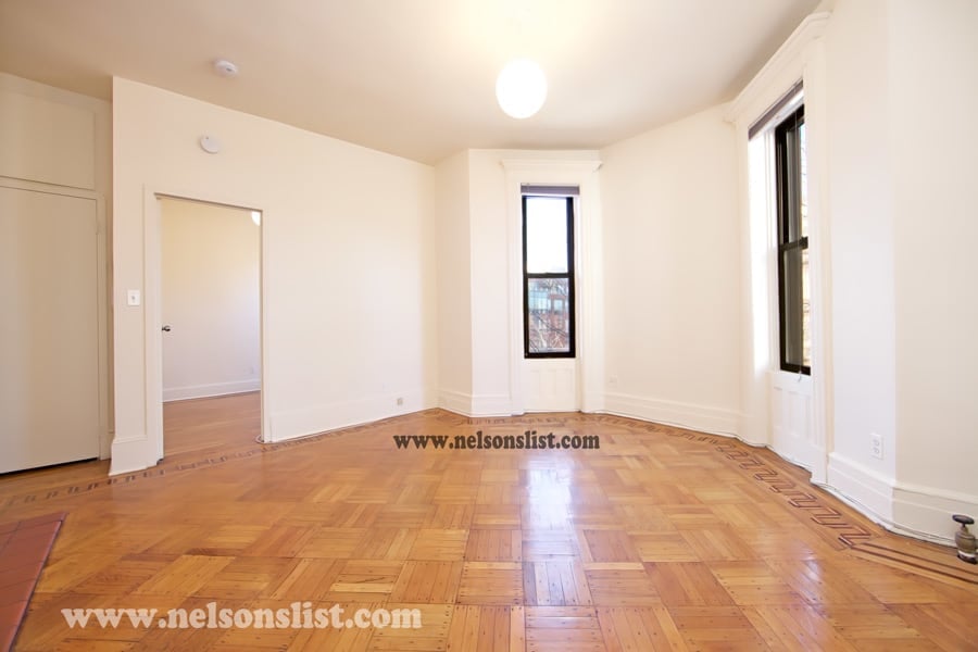 633 10th Street