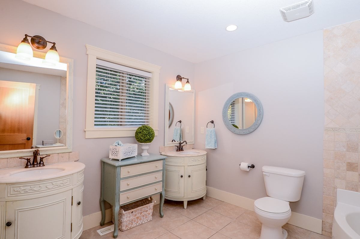 2-46248 Kermode Cres
