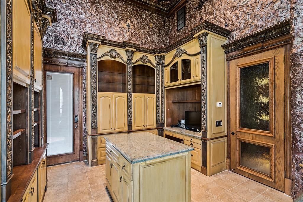 9553 Bella Terra Dr