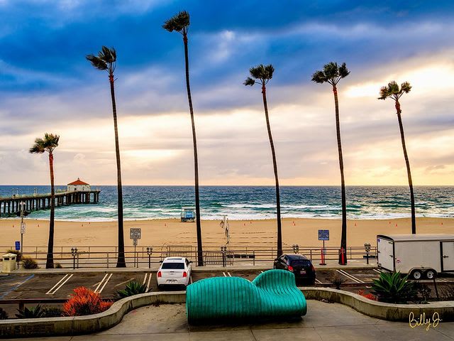 Simplify Life with a One-Story Home in Manhattan Beach