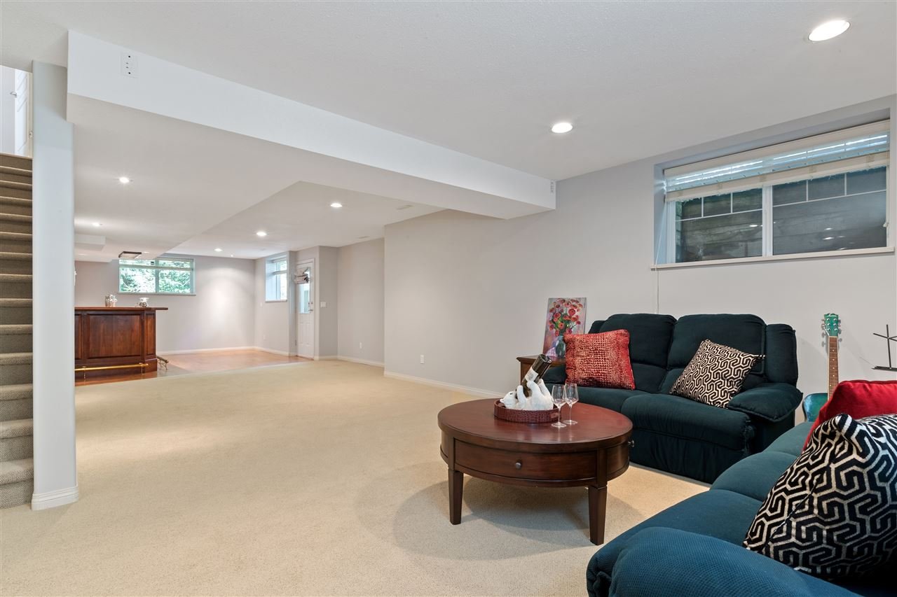 12451 23a Ave