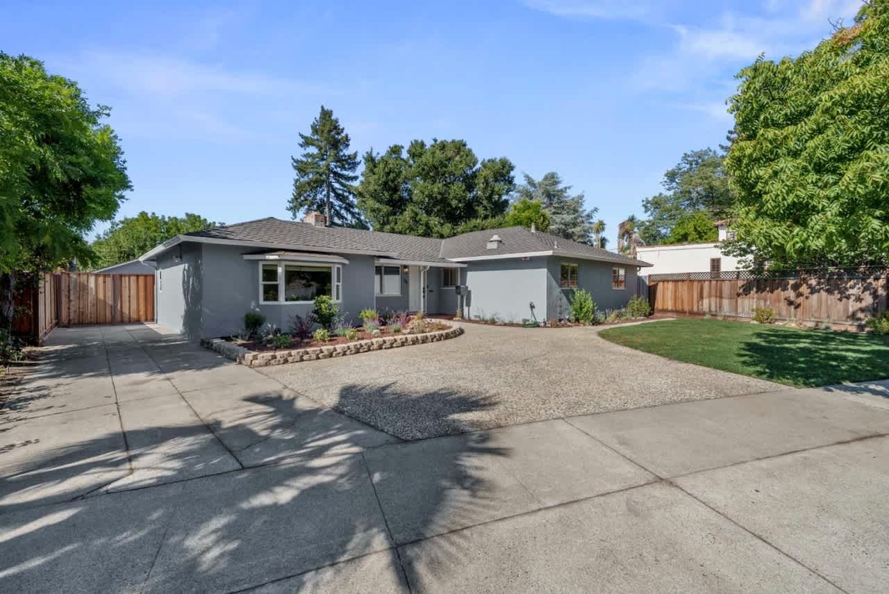 79 Catalpa Ln