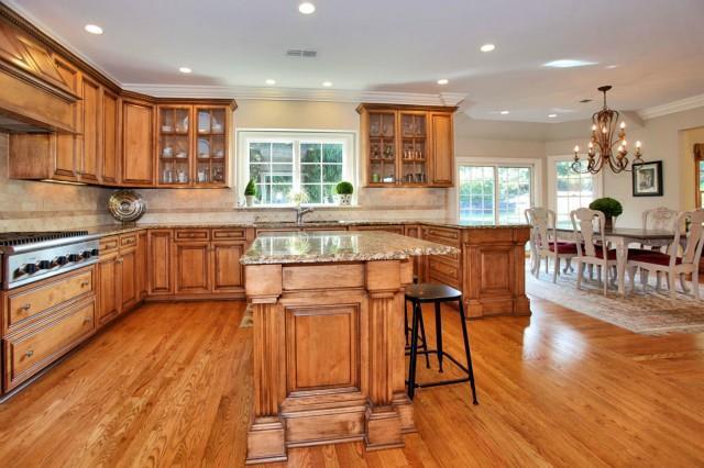 1210 S Pine Creek Rd